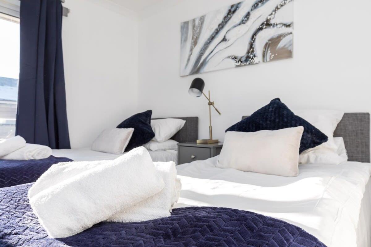 19A The Broadwalk - Cozy 1Br In The Heart Of Crawley Near Gatwick Airport Great For Contractors And Flight Crew Students Crawley (West Sussex) Exterior foto